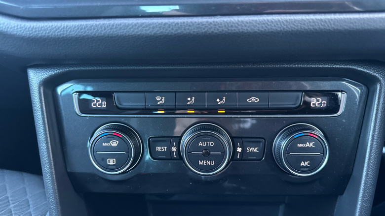 Volkswagen Tiguan 2.0 TDi 150 4Motion SE Nav 5dr DSG Diesel Estate